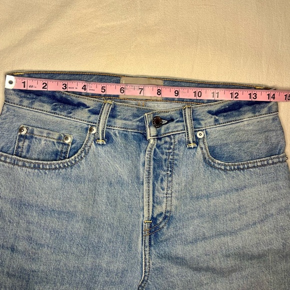 Everlane Boyfriend Light Wash Blue Jeans! - Picture 6 of 8